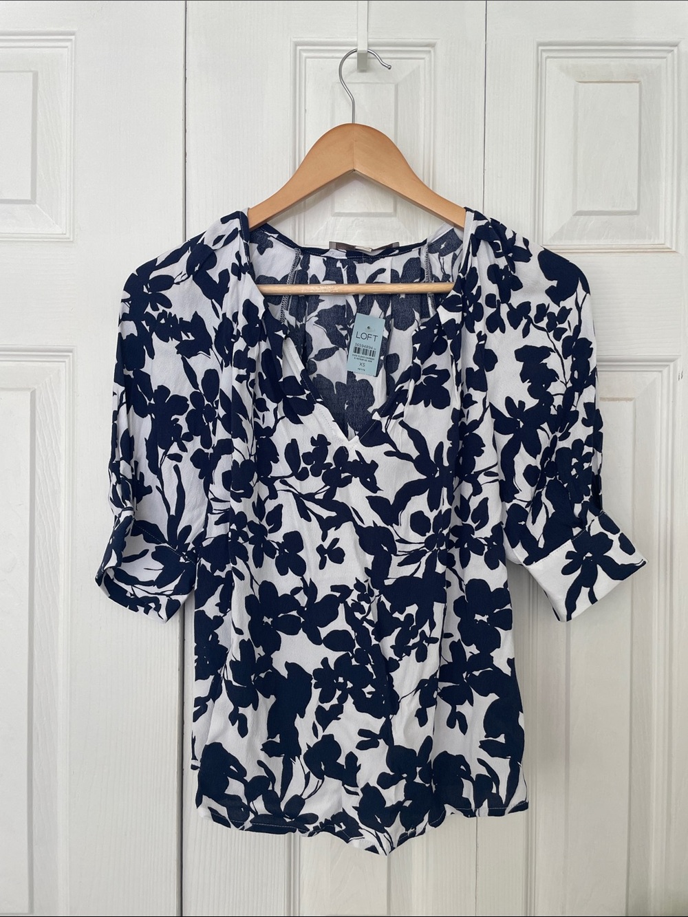 LOFT White and Navy Floral V-Neck Blouse